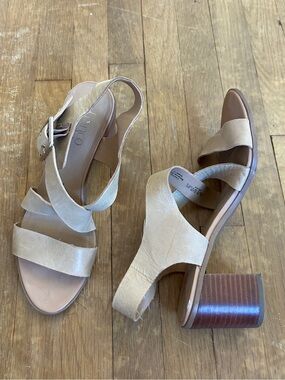 Vince Camuto Beige Tan Crisscross Slingback Block Heel Sandals